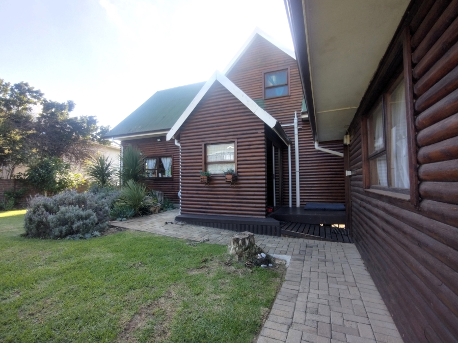 3 Bedroom Property for Sale in Noorsekloof Eastern Cape